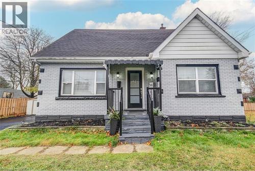 75 TOLLGATE Road  Brantford, ON N3R 4Z5