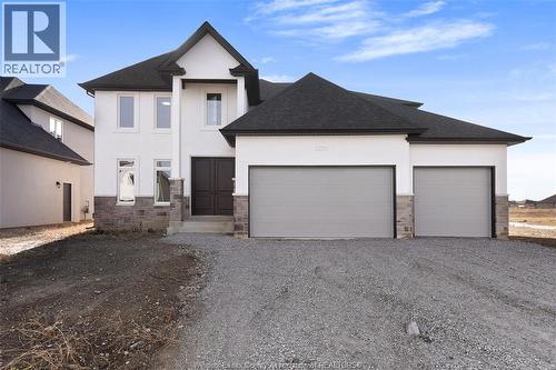 221 COWAN COURT  Amherstburg, ON N9V 4B6