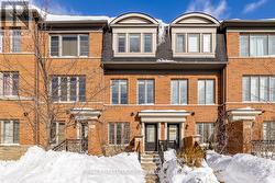 60 BELANGER CRESCENT  Toronto, ON M1L 0H3