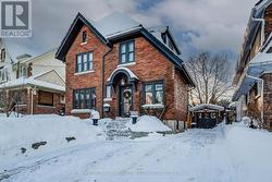 107 EARL STREET  Kitchener, ON N2M 2V8