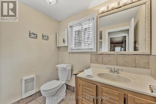 31 Desroches Trail, Tiny, ON - Indoor Photo Showing Bathroom