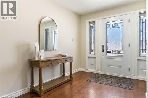 720 Mullin Way, Burlington, ON - Indoor Photo Showing Other Room