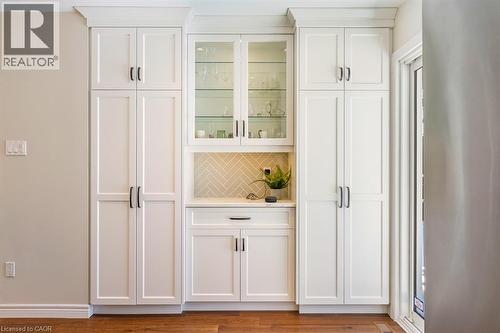 720 Mullin Way, Burlington, ON - Indoor Photo Showing Other Room