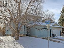 9 Hunters Mews  Okotoks, AB T1S 1M2