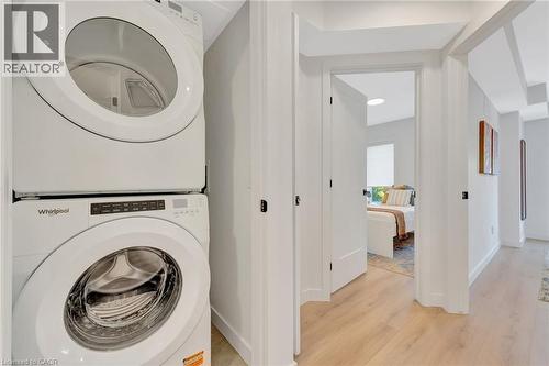 35 Mill Street, Kitchener, ON - Indoor Photo Showing Laundry Room