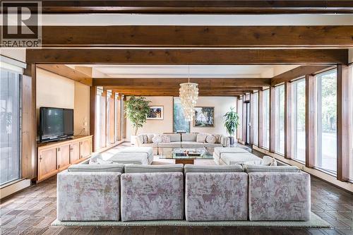 6 Freeland Court, Hamilton, ON - Indoor