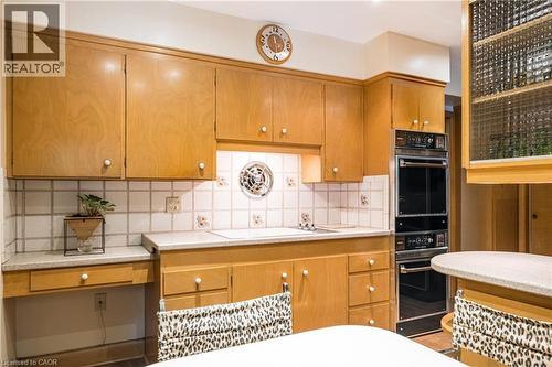 6 Freeland Court, Hamilton, ON - Indoor Photo Showing Kitchen