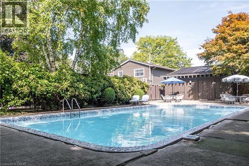 6 Freeland Court, Hamilton, ON - Outdoor With In Ground Pool