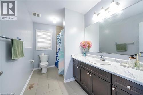 335 Falling Green Crescent, Kitchener, ON - Indoor Photo Showing Bathroom