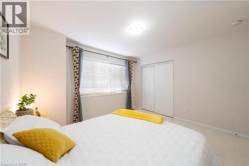 335 Falling Green Crescent, Kitchener, ON - Indoor Photo Showing Bedroom