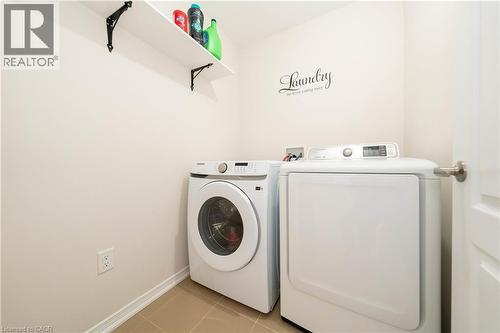 335 Falling Green Crescent, Kitchener, ON - Indoor Photo Showing Laundry Room