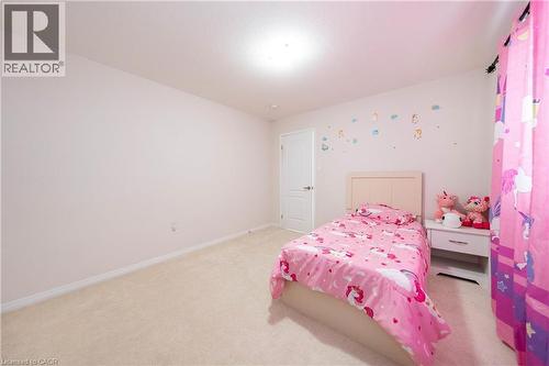 335 Falling Green Crescent, Kitchener, ON - Indoor Photo Showing Bedroom