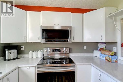 20 Falton Way Ne, Calgary, AB - Indoor Photo Showing Kitchen