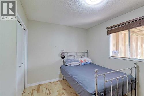 20 Falton Way Ne, Calgary, AB - Indoor Photo Showing Bedroom
