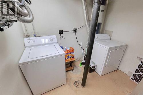 20 Falton Way Ne, Calgary, AB - Indoor Photo Showing Laundry Room