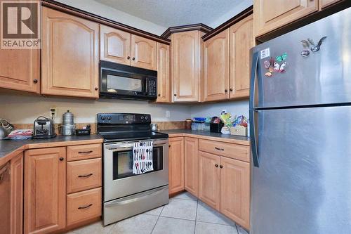 501 6 Avenue, Warner, AB - Indoor Photo Showing Kitchen