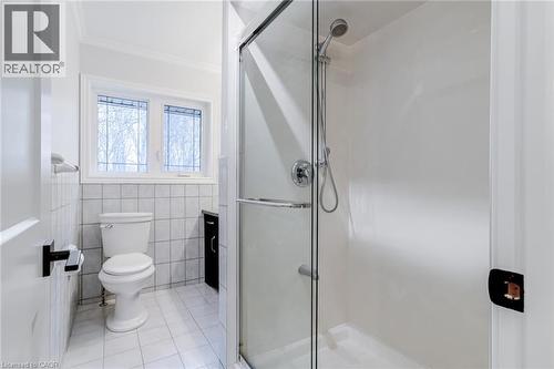18 Elder Crescent, Ancaster, ON - Indoor Photo Showing Bathroom
