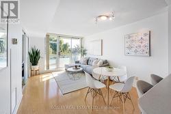 508 - 650 QUEENS QUAY W  Toronto, ON M5V 3N2