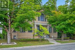 63 GORDON ROAD  Toronto, ON M2P 1E3