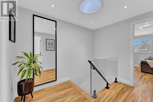 19 Hornby Court, Cambridge, ON - Indoor Photo Showing Other Room