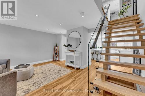 19 Hornby Court, Cambridge, ON - Indoor Photo Showing Other Room