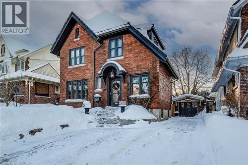 107 EARL Street  Kitchener, ON N2M 2V8