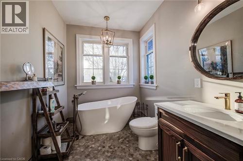 107 Earl Street, Kitchener, ON - Indoor Photo Showing Bathroom