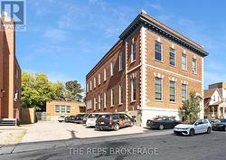 43-45 ECCLES STREET W  Ottawa, ON K1R 6S3
