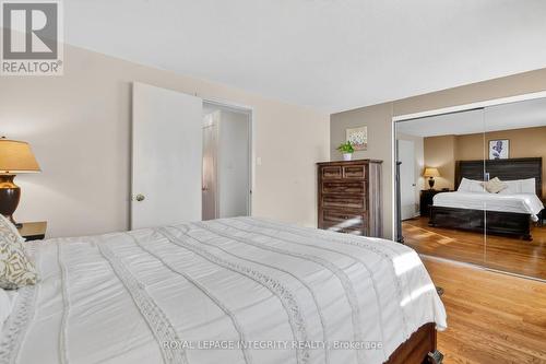 13 - 2415 Southvale Crescent, Ottawa, ON - Indoor Photo Showing Bedroom
