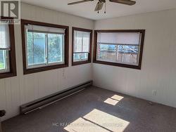 21 NORCROSS ROAD  Toronto, ON M3H 2R3