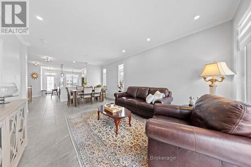 779 Keinouche Place, Ottawa, ON - Indoor Photo Showing Kitchen With Upgraded Kitchen