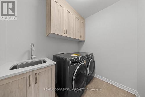 779 Keinouche Place, Ottawa, ON - Indoor Photo Showing Other Room