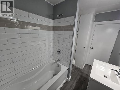 1847 Maple Drive, Quesnel, BC - Indoor Photo Showing Bathroom