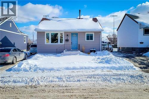 48 TOLTON Avenue  Hamilton, ON L8H 5N6