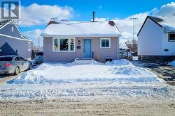 48 TOLTON Avenue  Hamilton, ON L8H 5N6