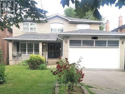 41 LAWNVIEW DRIVE  Toronto, ON M2N 5J9