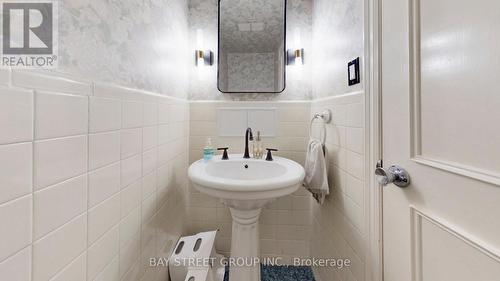 178 Breezy Pines Drive, Mississauga, ON - Indoor Photo Showing Bathroom