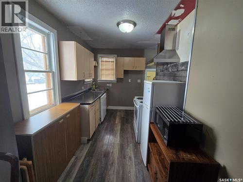 719 Main Street, Kipling, SK - Indoor Photo Showing Kitchen