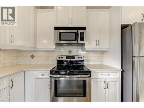 4035 Gellatly Road S Unit# 273, West Kelowna, BC - Indoor Photo Showing Kitchen