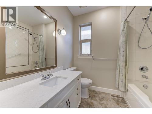 2nd Bathroom - 4035 Gellatly Road S Unit# 273, West Kelowna, BC - Indoor Photo Showing Bathroom