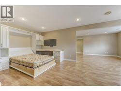 Murphy Bed - 