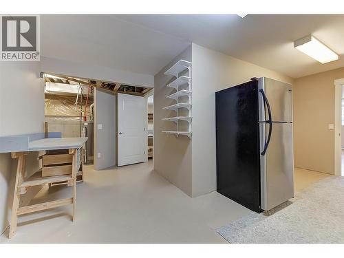 Workshop - 4035 Gellatly Road S Unit# 273, West Kelowna, BC - Indoor