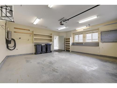 4035 Gellatly Road S Unit# 273, West Kelowna, BC - Indoor Photo Showing Garage