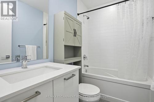 308 - 455 Charlton Avenue, Hamilton, ON - Indoor Photo Showing Bathroom