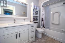 Ensuite bathroom with heated floors - 