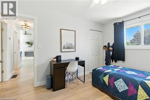 19 Wallace Place, Caledonia, ON - Indoor Photo Showing Bedroom