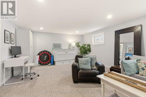 566 Lani Crescent, Burlington, ON - Indoor