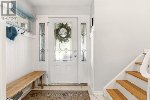 566 Lani Crescent, Burlington, ON - Indoor Photo Showing Other Room