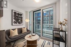 725 - 15 RICHARDSON STREET  Toronto, ON M5A 0Y5