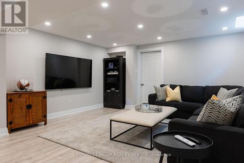 266 Tracina Drive, Oakville, ON - Indoor